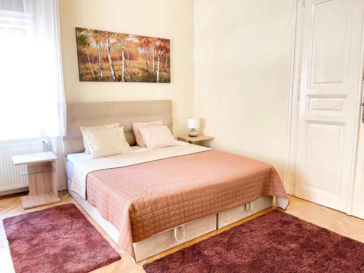 Isabelle Residency - Balcony & A.C Apartment Budapest Exterior photo